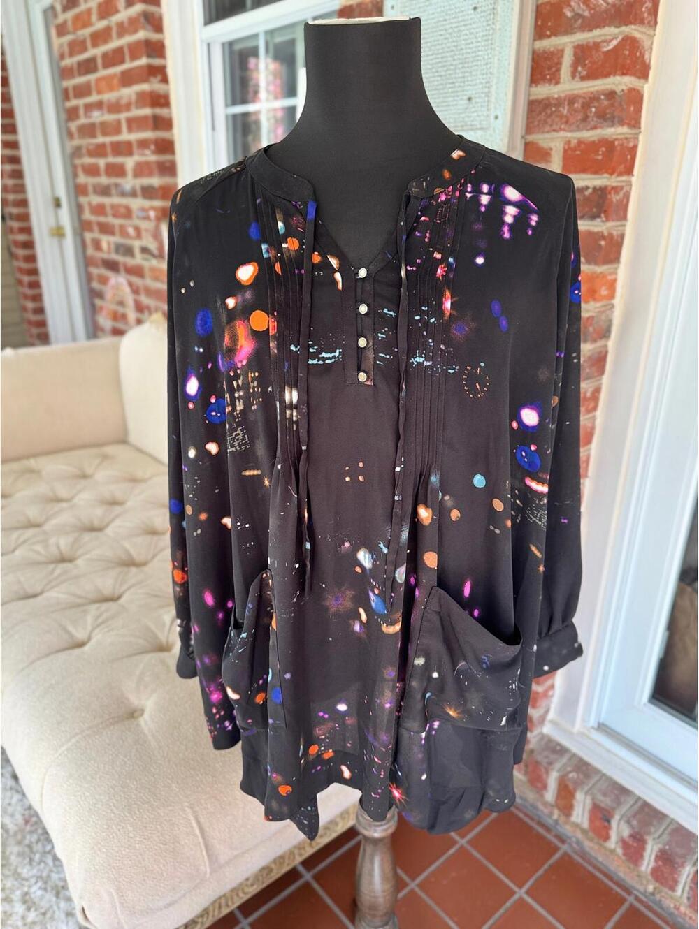 Melissa McCarthy Playful Colorful Top – Size 3X